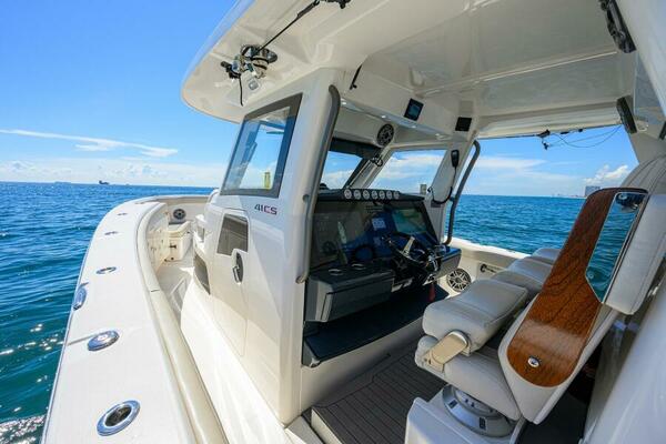 41 Solace 2021 41ft Solace Yacht For Sale