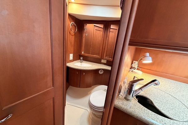 Sunny Days 38ft Silverton Yacht For Sale