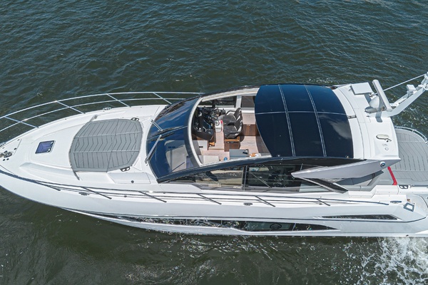 The Edge IV 60ft Sunseeker Yacht For Sale