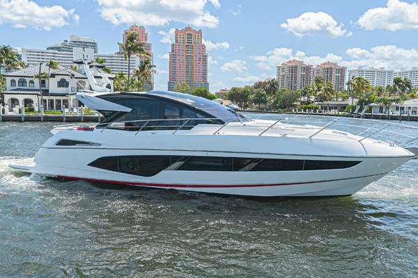 The Edge IV 60ft Sunseeker Yacht For Sale