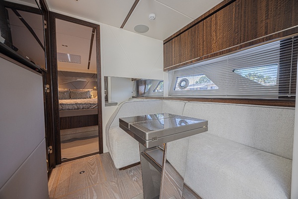 The Edge IV 60ft Sunseeker Yacht For Sale