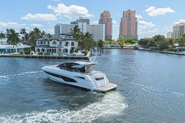 The Edge IV 60ft Sunseeker Yacht For Sale