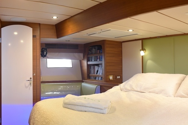 Hylas 63 Yacht For Sale