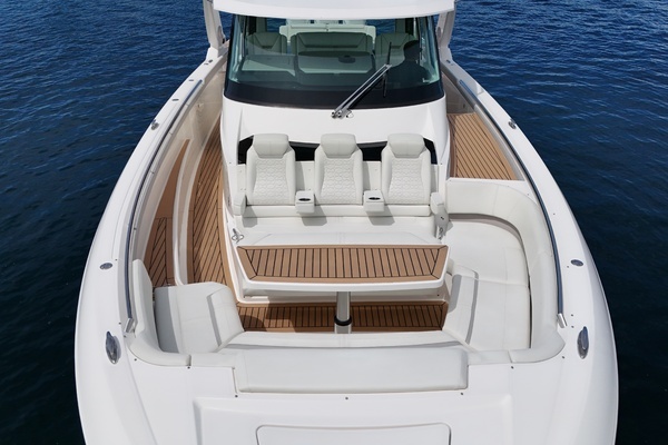 2023 Tiara Yachts 48