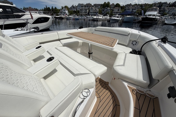 2023 Tiara Yachts 48