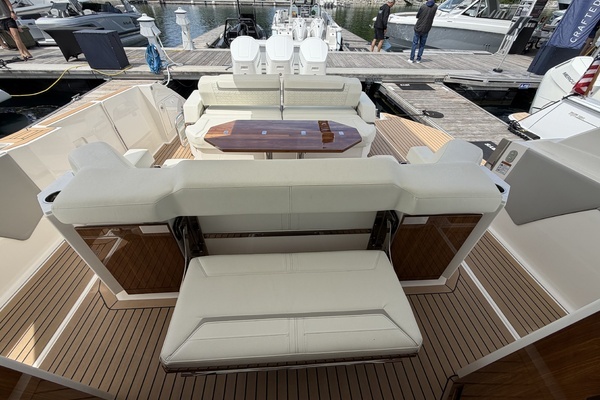 2023 Tiara Yachts 48