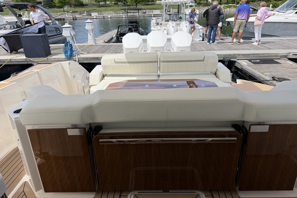 2023 Tiara Yachts 48
