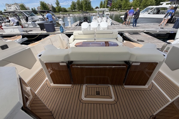 2023 Tiara Yachts 48