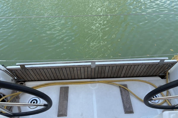 Photo of the 2024 Beneteau Oceanis 30.1