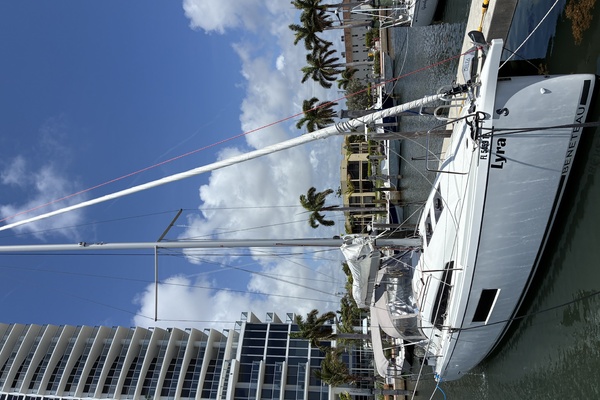 9ft Beneteau Yacht For Sale