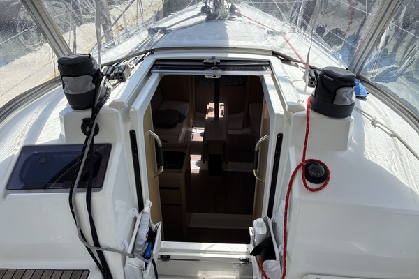 9ft Beneteau Yacht For Sale