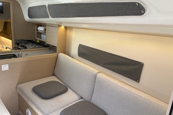 9ft Beneteau Yacht For Sale