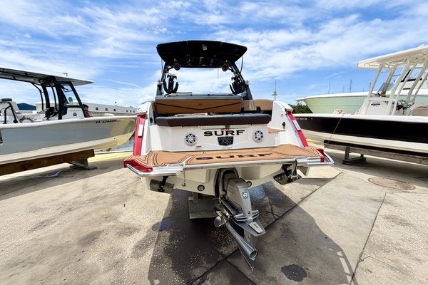 28ft Cobalt Yacht For Sale