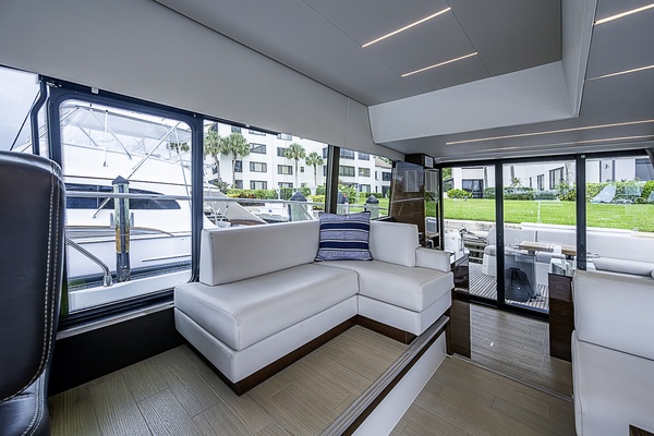 SIMMER DOWN 52ft Prestige Yacht For Sale