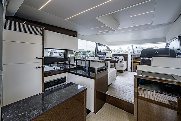 SIMMER DOWN 52ft Prestige Yacht For Sale