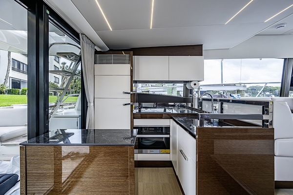 SIMMER DOWN 52ft Prestige Yacht For Sale