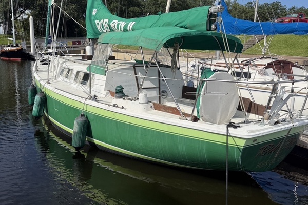 Rob Roy 34ft CAL Yacht For Sale