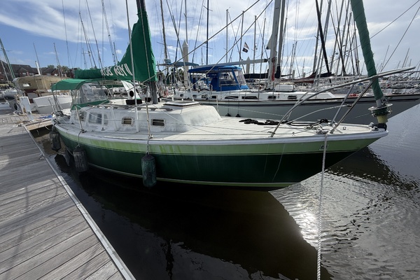 Rob Roy 34ft CAL Yacht For Sale