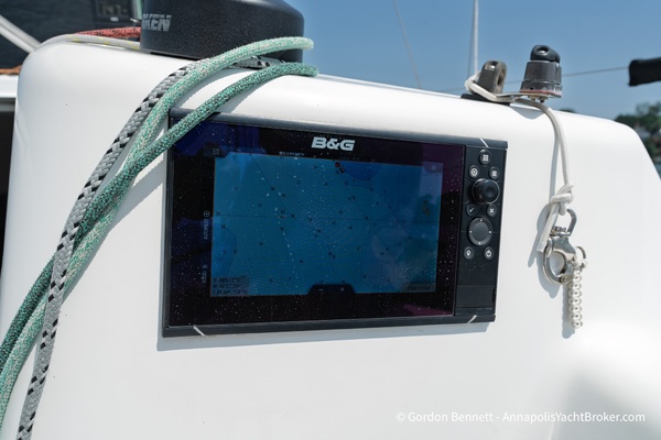 Wave Dancer 33ft Jeanneau Yacht For Sale