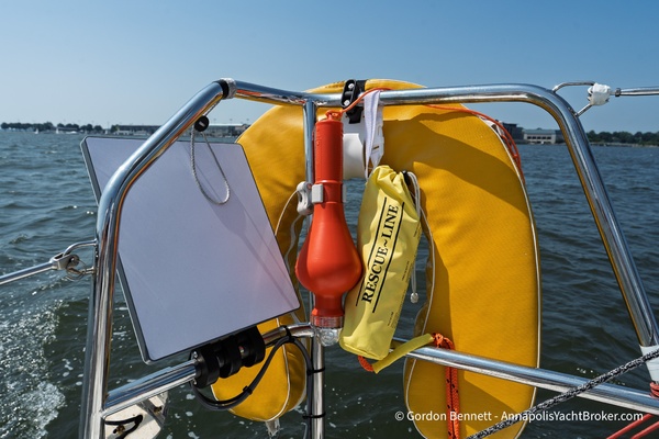 Wave Dancer 33ft Jeanneau Yacht For Sale
