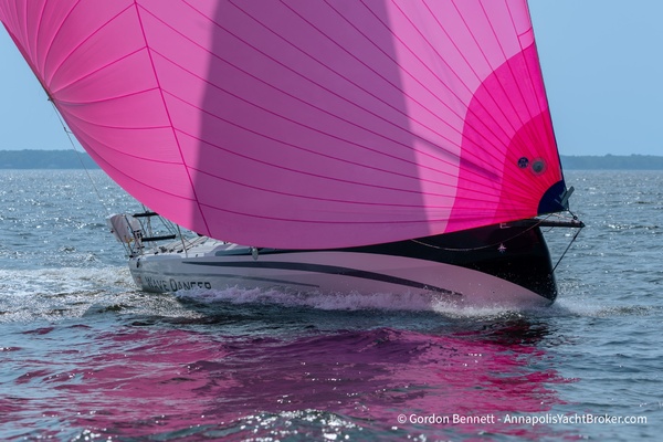 Wave Dancer 33ft Jeanneau Yacht For Sale