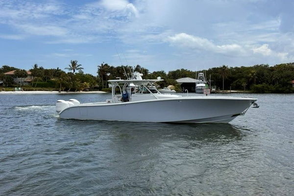 2014 Yellowfin 42 Offshore
