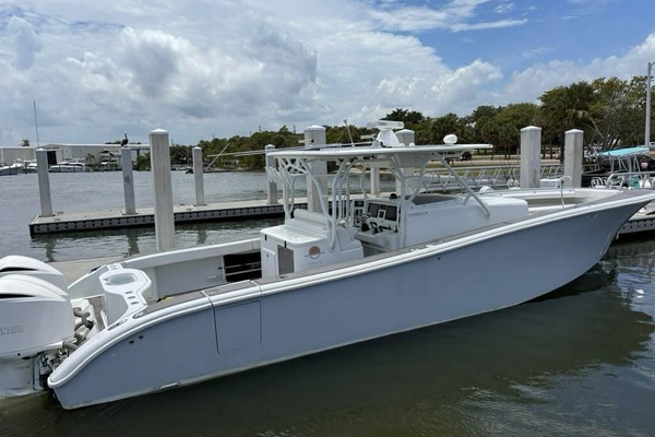 42ft Yellowfin Yacht For Sale