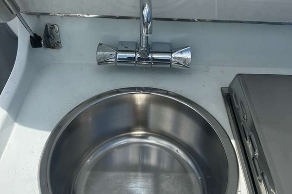42ft Yellowfin Yacht For Sale