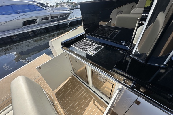 44ft Solaris Yacht For Sale