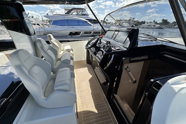 44ft Solaris Yacht For Sale