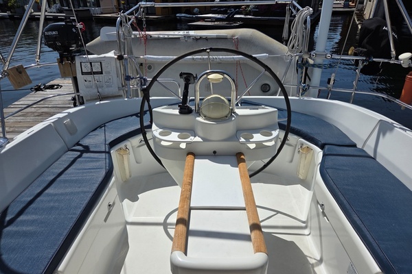 Casa Fink 41ft Beneteau Yacht For Sale
