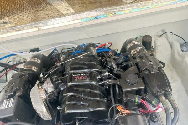 Wew Hoo 28ft Pursuit Yacht For Sale