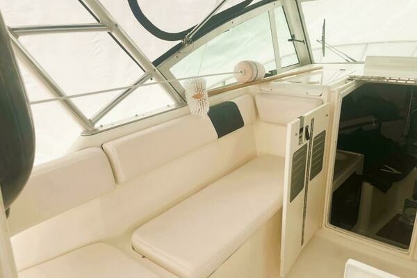 Photo of the 2001 Pursuit 2860 Denali "Wew-Hoo"