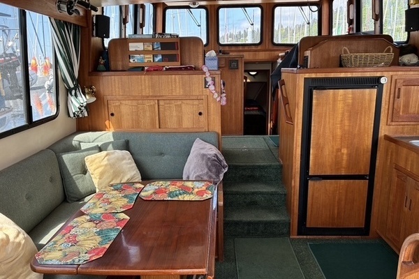 Photo of the 2000 Nordic Tugs 37 "Pelican"