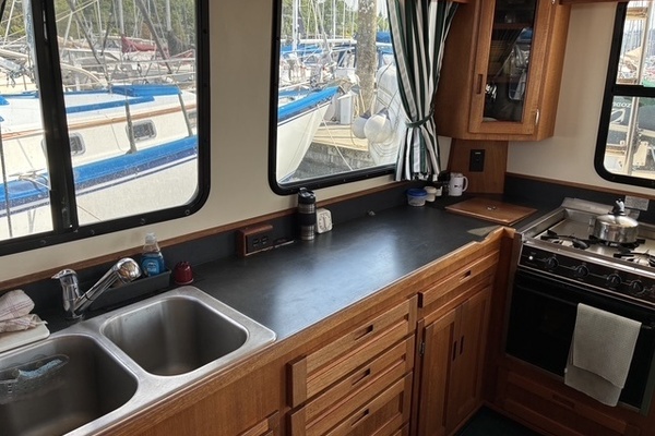 Pelican 37ft Nordic Tugs Yacht For Sale