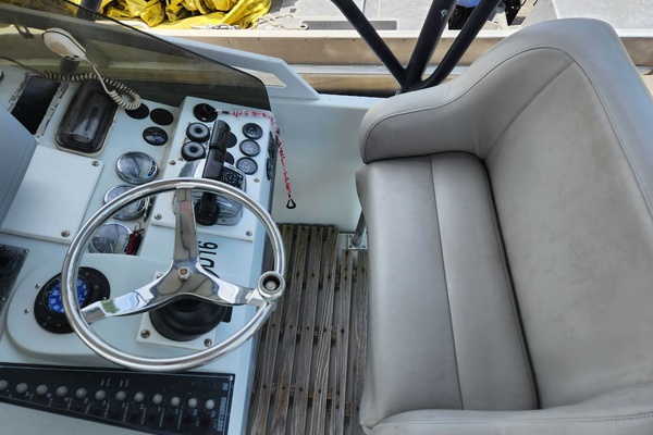 35ft Contender Yacht For Sale