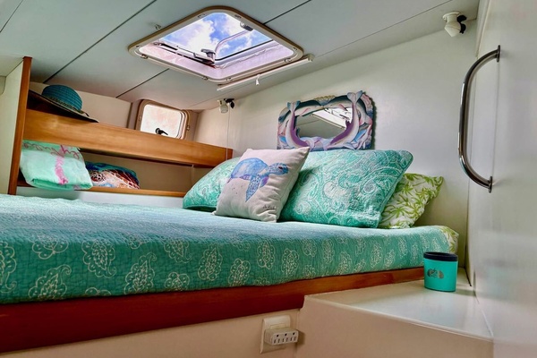 Mysterium 2 38ft Leopard Yacht For Sale