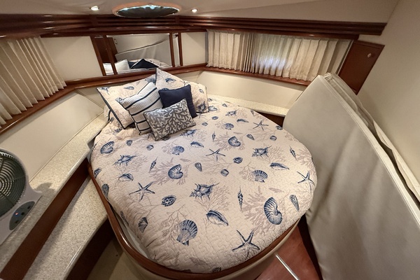 Regina Rae 46ft Carver Yacht For Sale