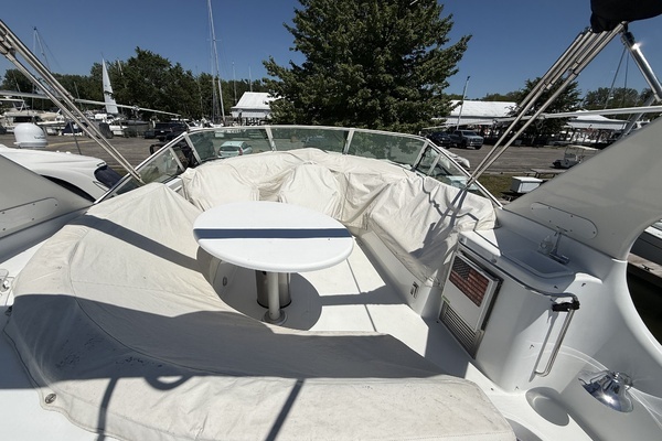 1999 Carver 46
