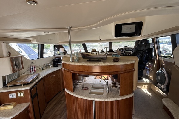 1999 Carver 46