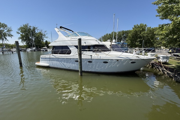 Regina Rae 46ft Carver Yacht For Sale