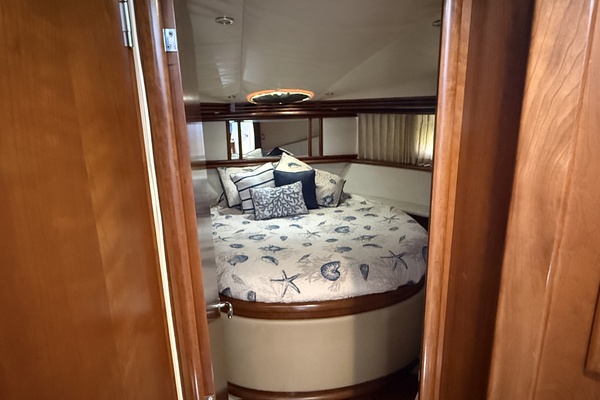 Regina Rae 46ft Carver Yacht For Sale