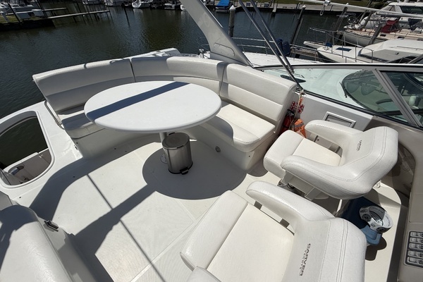 1999 Carver 46