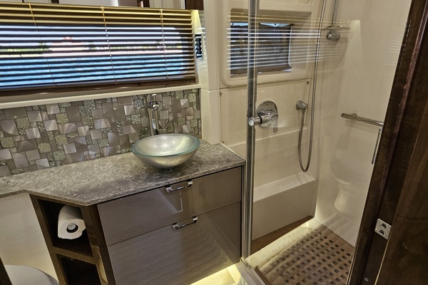 2019 Sea Ray 52