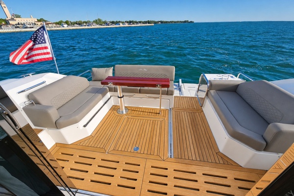 REFLECTION 52ft Sea Ray Yacht For Sale