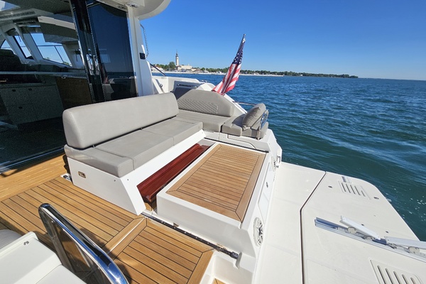 REFLECTION 52ft Sea Ray Yacht For Sale