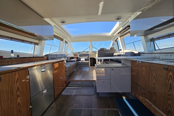 2019 Sea Ray 52