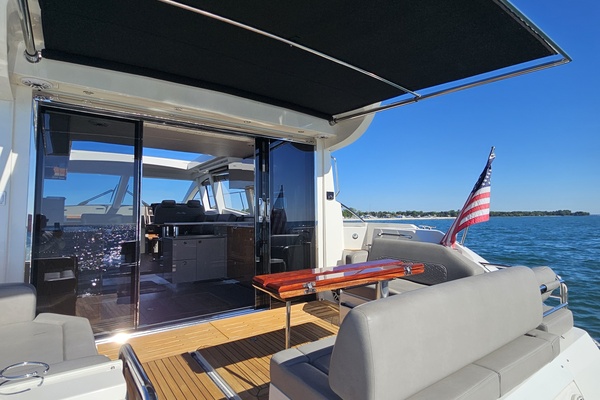 REFLECTION 52ft Sea Ray Yacht For Sale