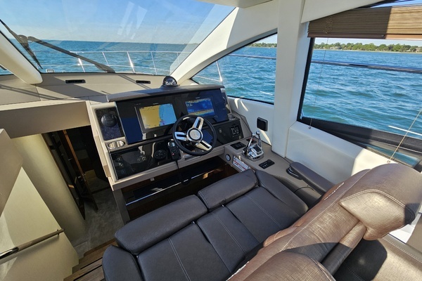2019 Sea Ray 52
