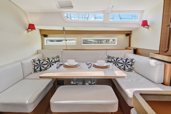 Jeanneau Sun Odyssey 490 Yacht For Sale